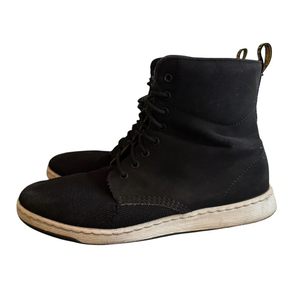 Dr. Martens preloved used